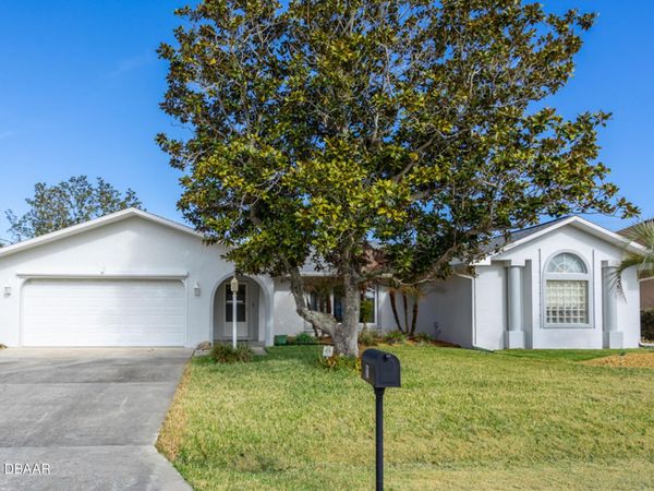 21 Claymont Court, Palm Coast, FL 32137