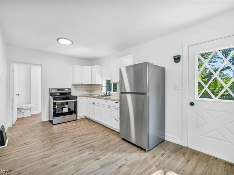 1909 2nd Street SW, Akron, OH 44314 Photo 8