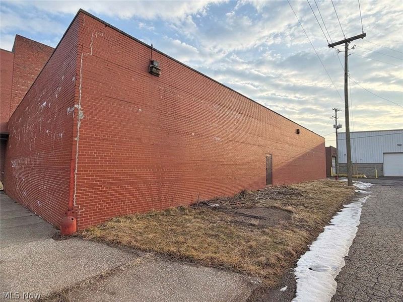 314 Cherry Avenue SE, Canton, OH 44702 Photo 4