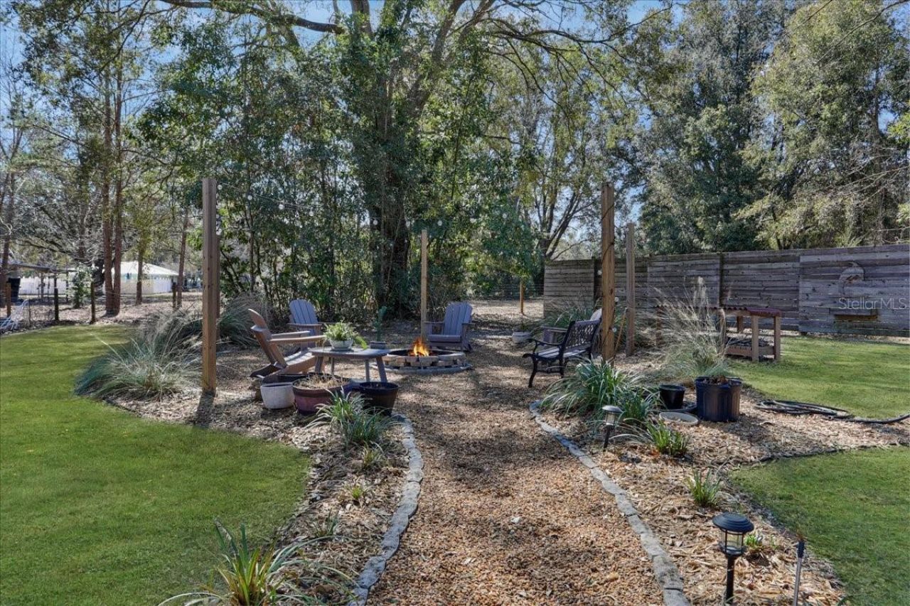 422 SW Magnolia Lane, Fort White, FL 32038 Photo