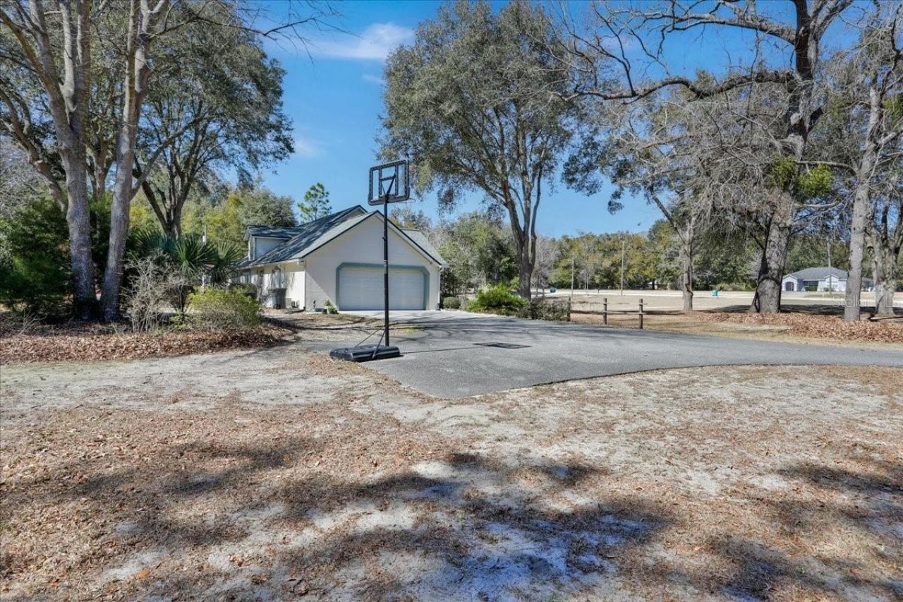 422 SW Magnolia Lane, Fort White, FL 32038 Photo