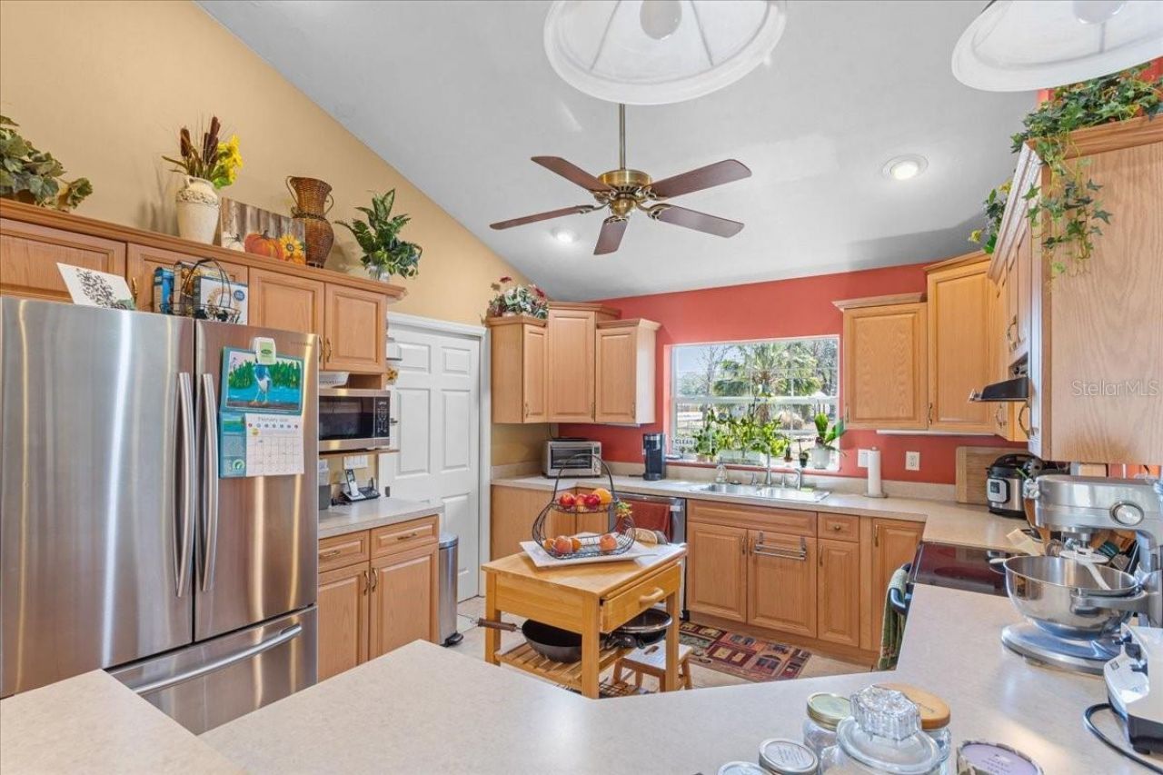 422 SW Magnolia Lane, Fort White, FL 32038 Photo