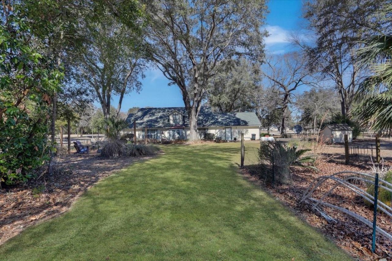 422 SW Magnolia Lane, Fort White, FL 32038 Photo