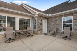 1802 Laryn Lane photo 4