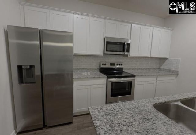 325 High Grove Way  Photo 5