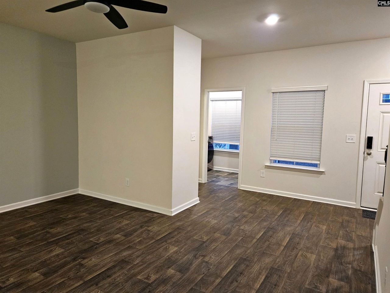 325 High Grove Way  Photo 9