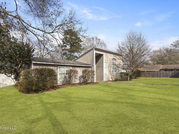 804 North Street, McComb, MS 39648