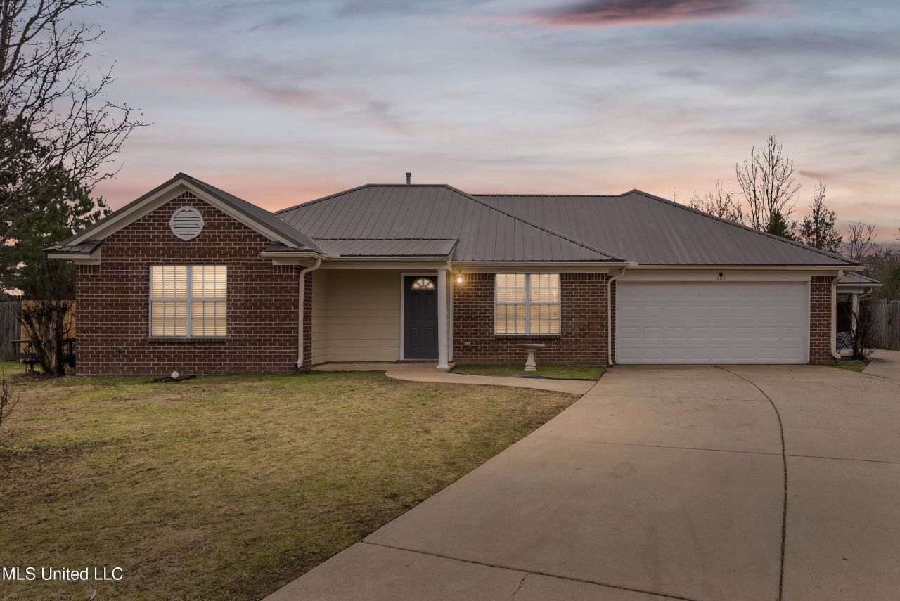 121 Aspen Cove, Senatobia, MS 38668 Main Photo