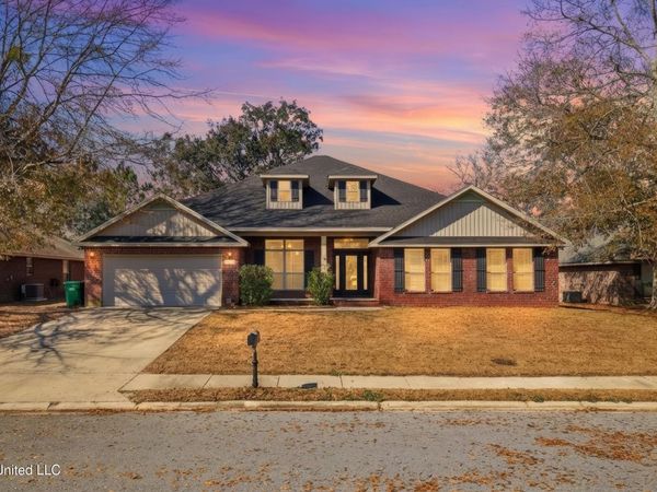 125 Brackish Place, Ocean Springs, MS 39564