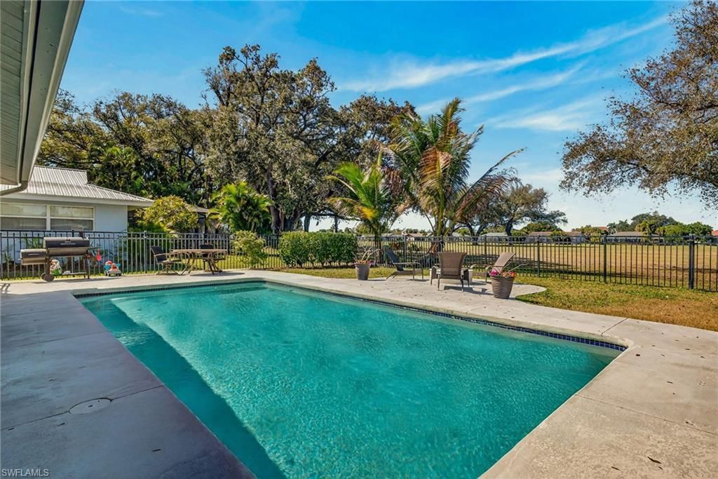 5336 Chippendale Cir W, Fort Myers, FL 33919 Photo