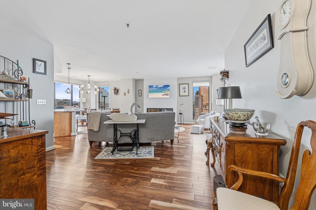 10 E Lee Street, Unit 1509, Baltimore, MD 21202 Main Photo