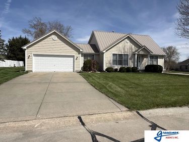 1122 Oak Street, Syracuse, NE 68446