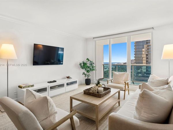 2301 Collins Ave , Unit 908, Miami Beach, FL 33139