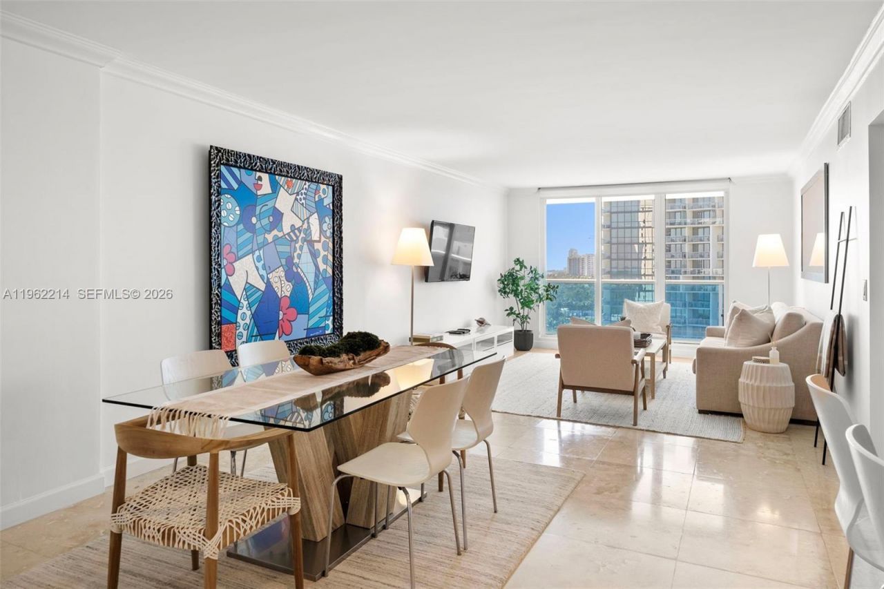 2301 Collins Ave , Unit 908, Miami Beach, FL 33139 Photo