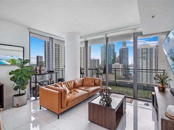92 SW 3rd St , Unit 2710, Miami, FL 33130
