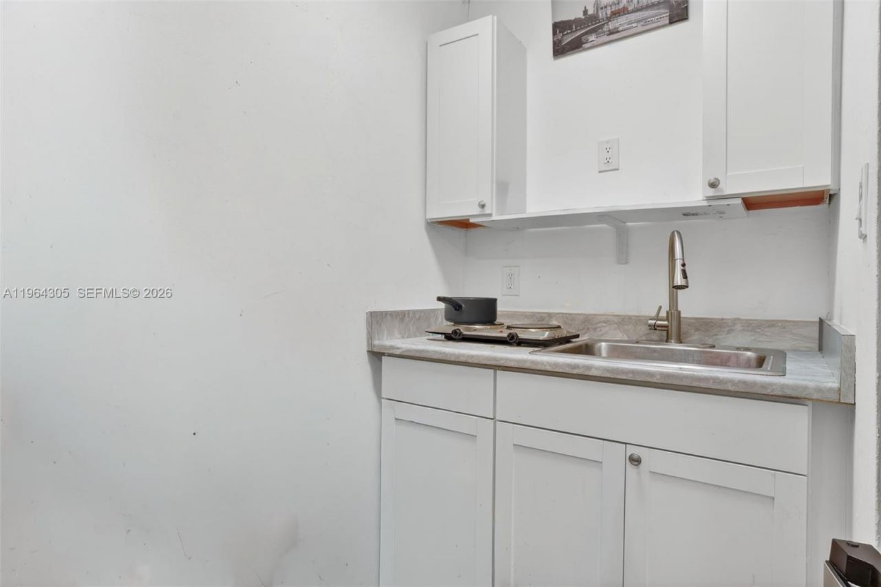 1110 NE 204th Ter, Miami, FL 33179 Photo