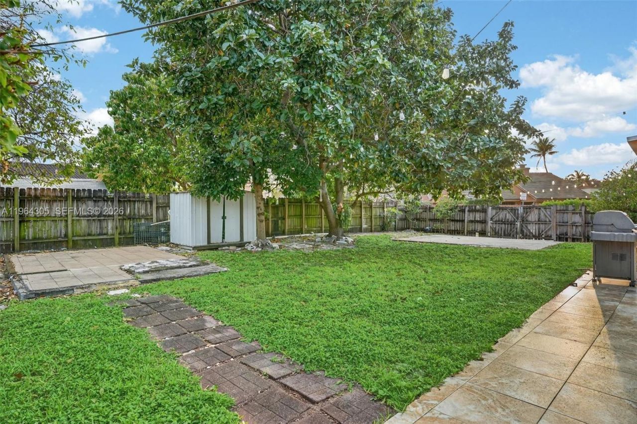 1110 NE 204th Ter, Miami, FL 33179 Photo