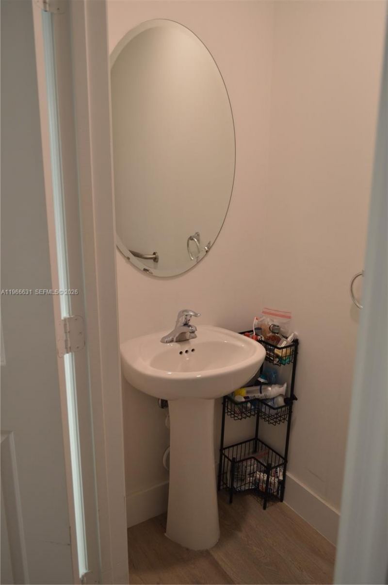 1522 SE 26th Ter, Homestead, FL 33035 Photo