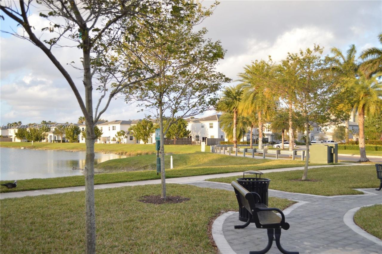 1522 SE 26th Ter, Homestead, FL 33035 Photo