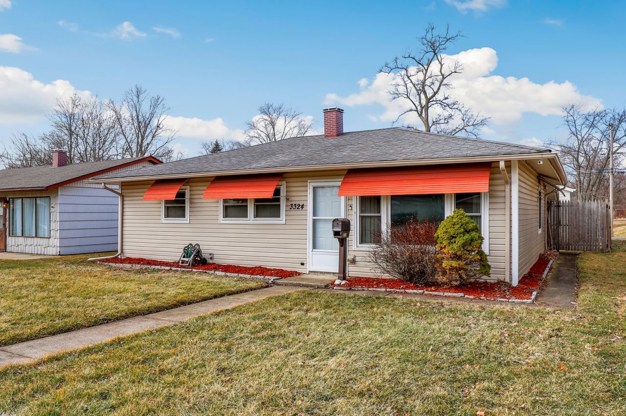 3324 Lynwood Avenue, South Chicago Heights, IL 60411 Main Photo