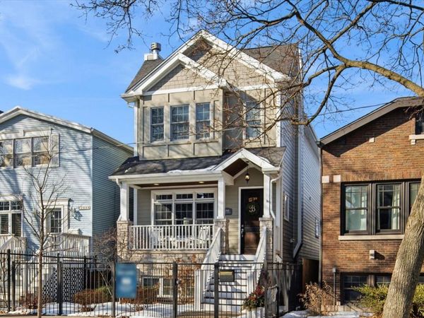 2908 N Seeley Avenue, Chicago, IL 60618
