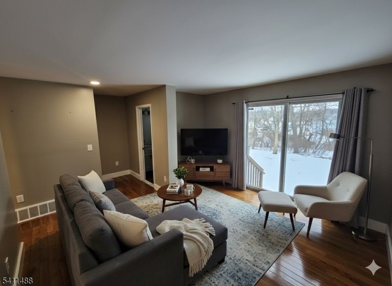 15 Pine Street, Bernardsville, NJ 07924 Main Photo