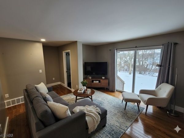 15 Pine Street, Bernardsville, NJ 07924