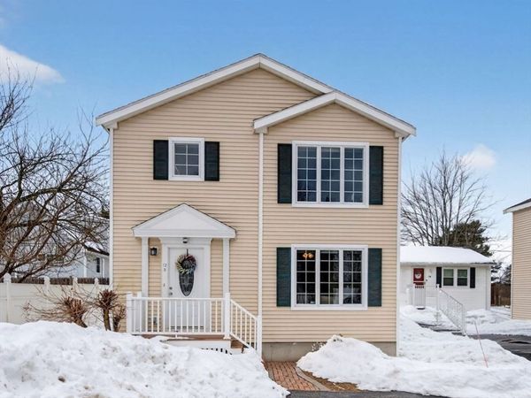 12 Chester St, Unit D, North Reading, MA 01864