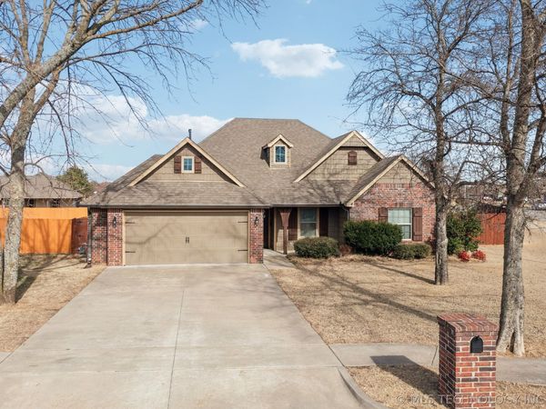 12451 E 129th Street North, Collinsville, OK 74021