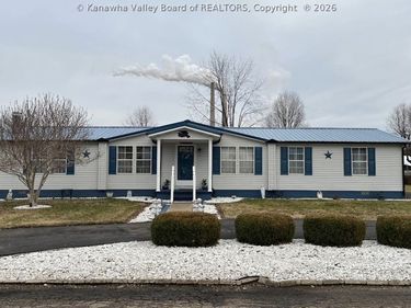 207 Midway Drive, New Haven, WV 00000