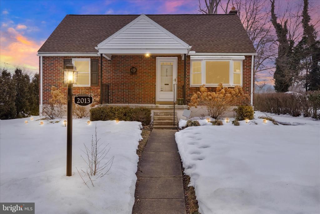 2013 Dennis Drive, Reading, PA 19601 Main Photo