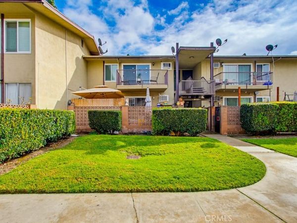 1860 W Glenoaks, Unit L, Anaheim, CA 92801