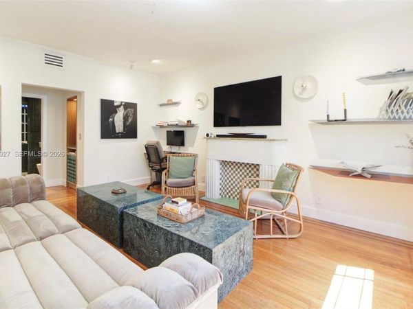 1573 Pennsylvania Ave , Unit 7N, Miami Beach, FL 33139