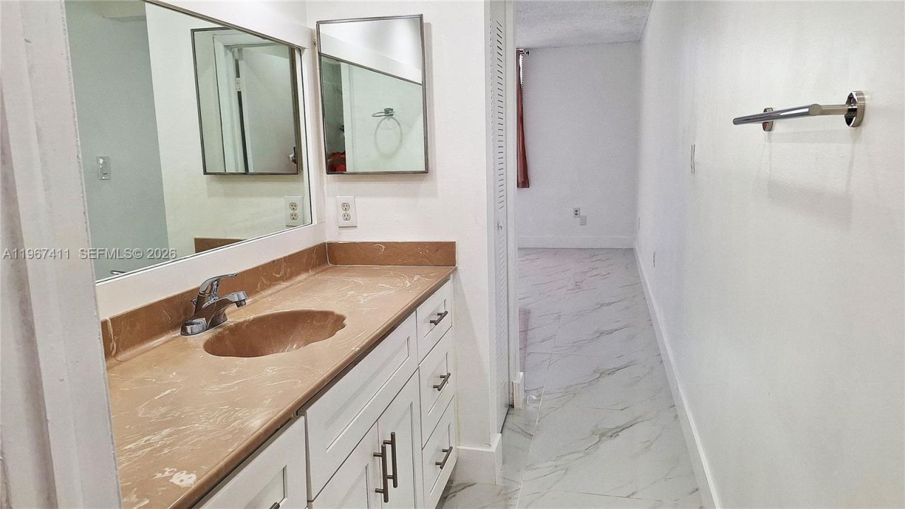 Please Call For Address, Unit 214, Miami, FL 33176 Photo