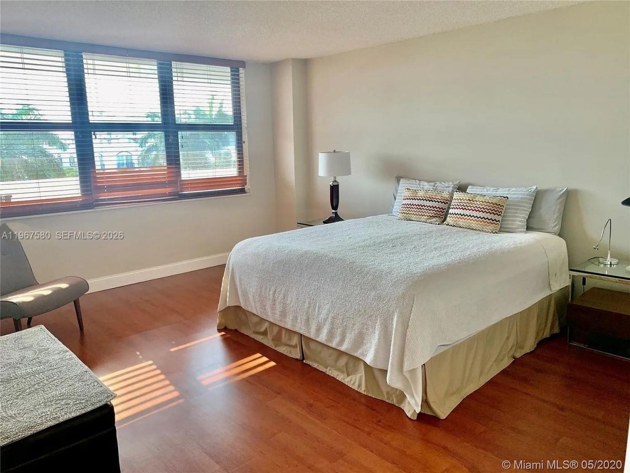 10101 E Bay Harbor Dr, Unit 401, Bay Harbor Islands, FL 33154 Photo