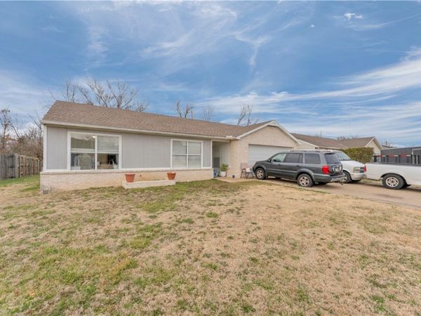 2214 S 17th Place , Rogers, AR 72758