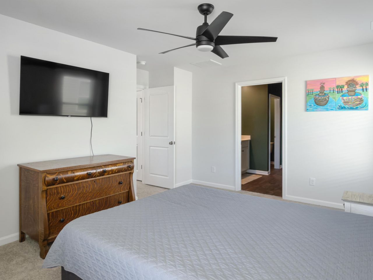 298 Watersglen Drive Photo 13