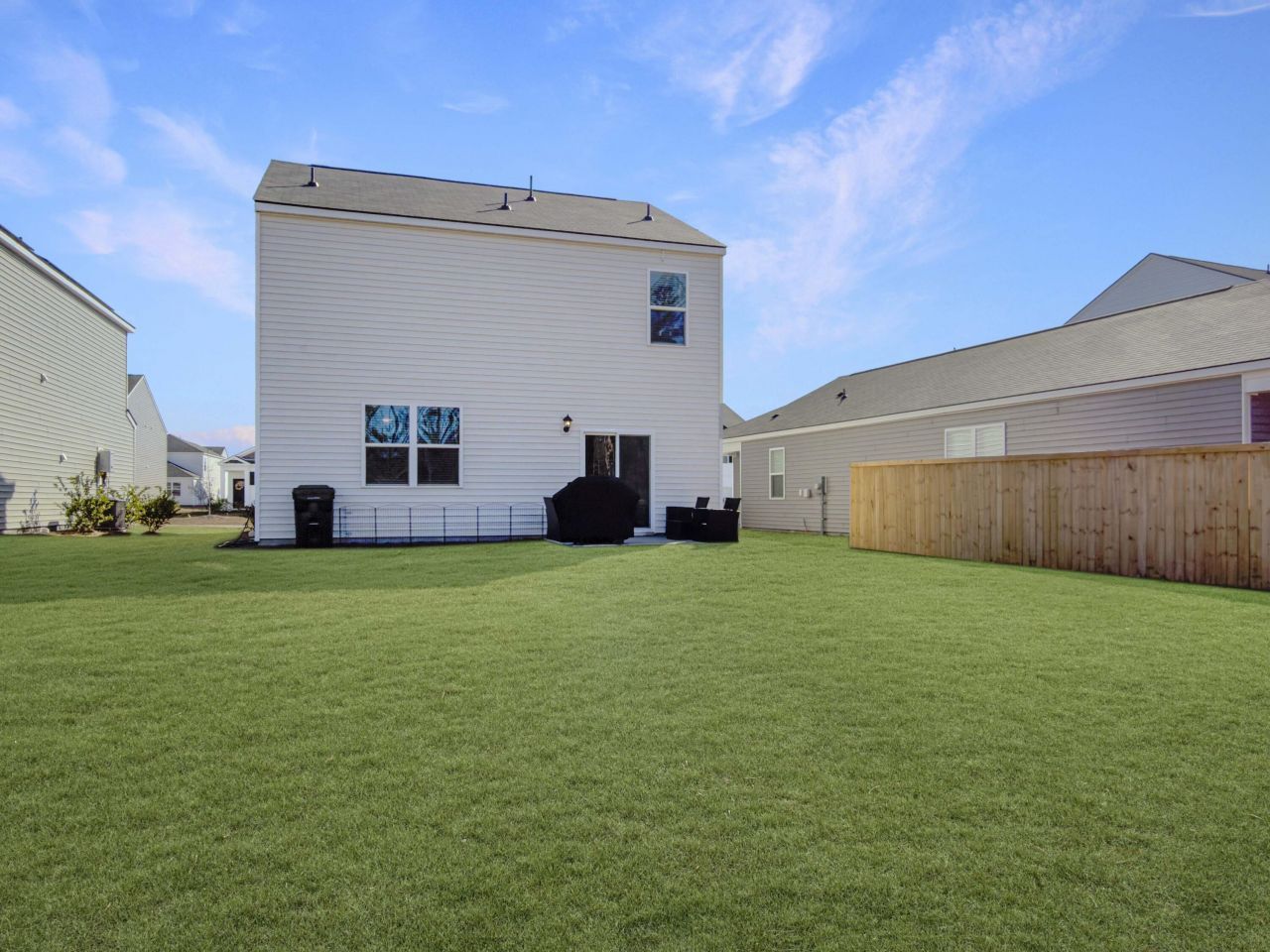 298 Watersglen Drive Photo 21