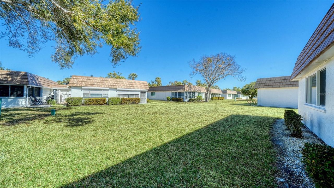 2721 Riverbluff Place, Unit V-50, Sarasota, FL 34231 Photo
