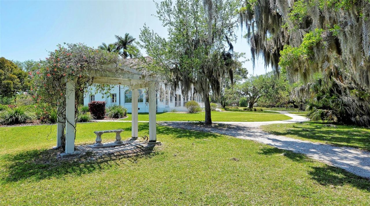 2721 Riverbluff Place, Unit V-50, Sarasota, FL 34231 Photo
