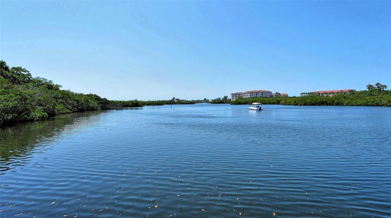 2721 Riverbluff Place, Unit V-50, Sarasota, FL 34231 Photo