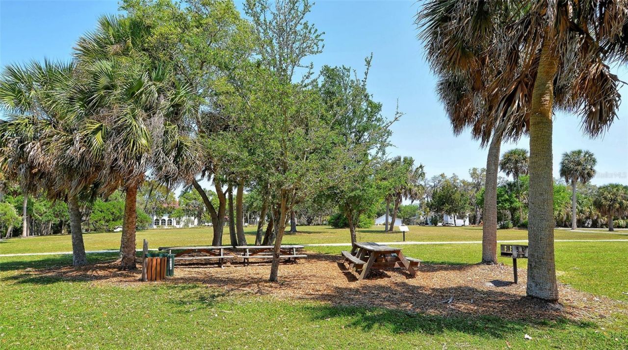 2721 Riverbluff Place, Unit V-50, Sarasota, FL 34231 Photo
