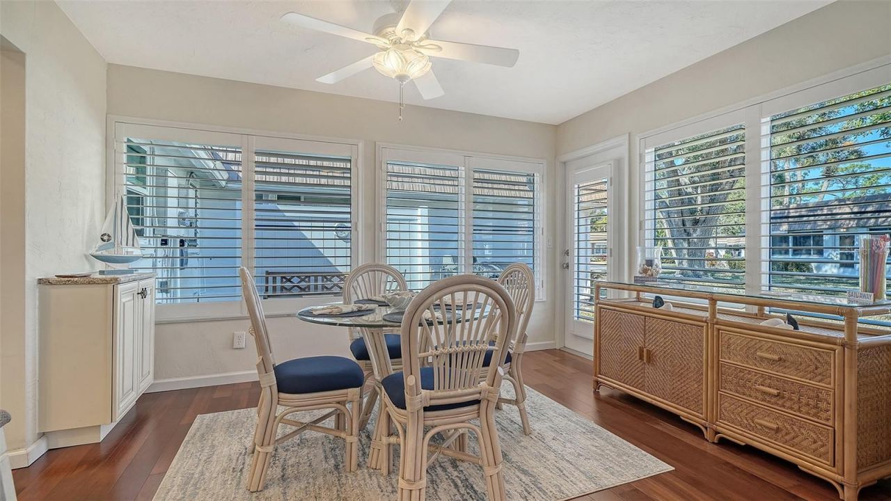 2721 Riverbluff Place, Unit V-50, Sarasota, FL 34231 Photo