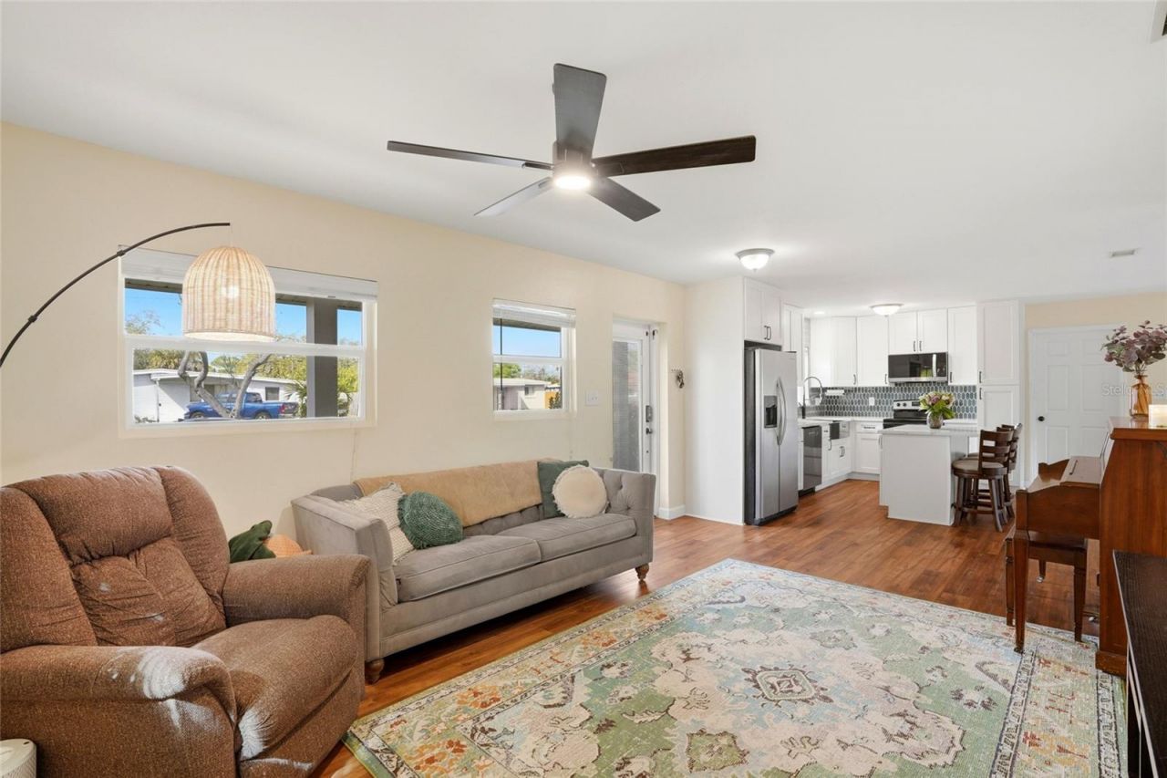 5517 Pershing Street Ne, Saint Petersburg, FL 33703 Photo