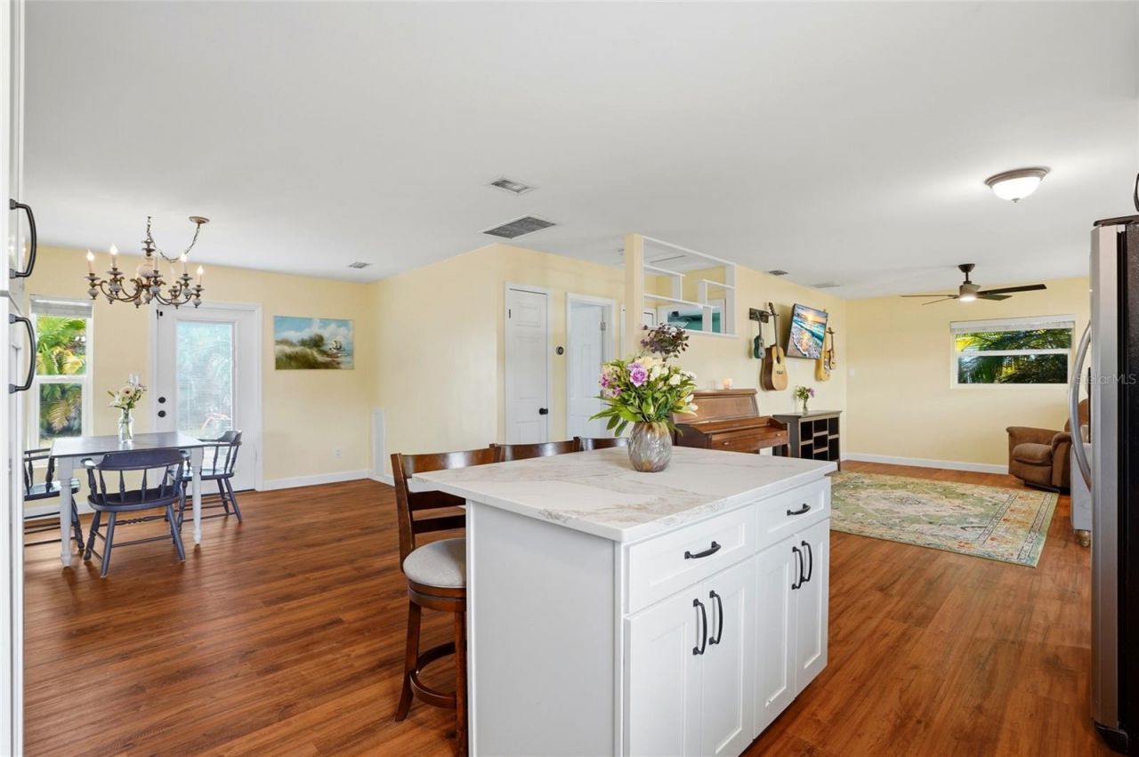 5517 Pershing Street Ne, Saint Petersburg, FL 33703 Photo