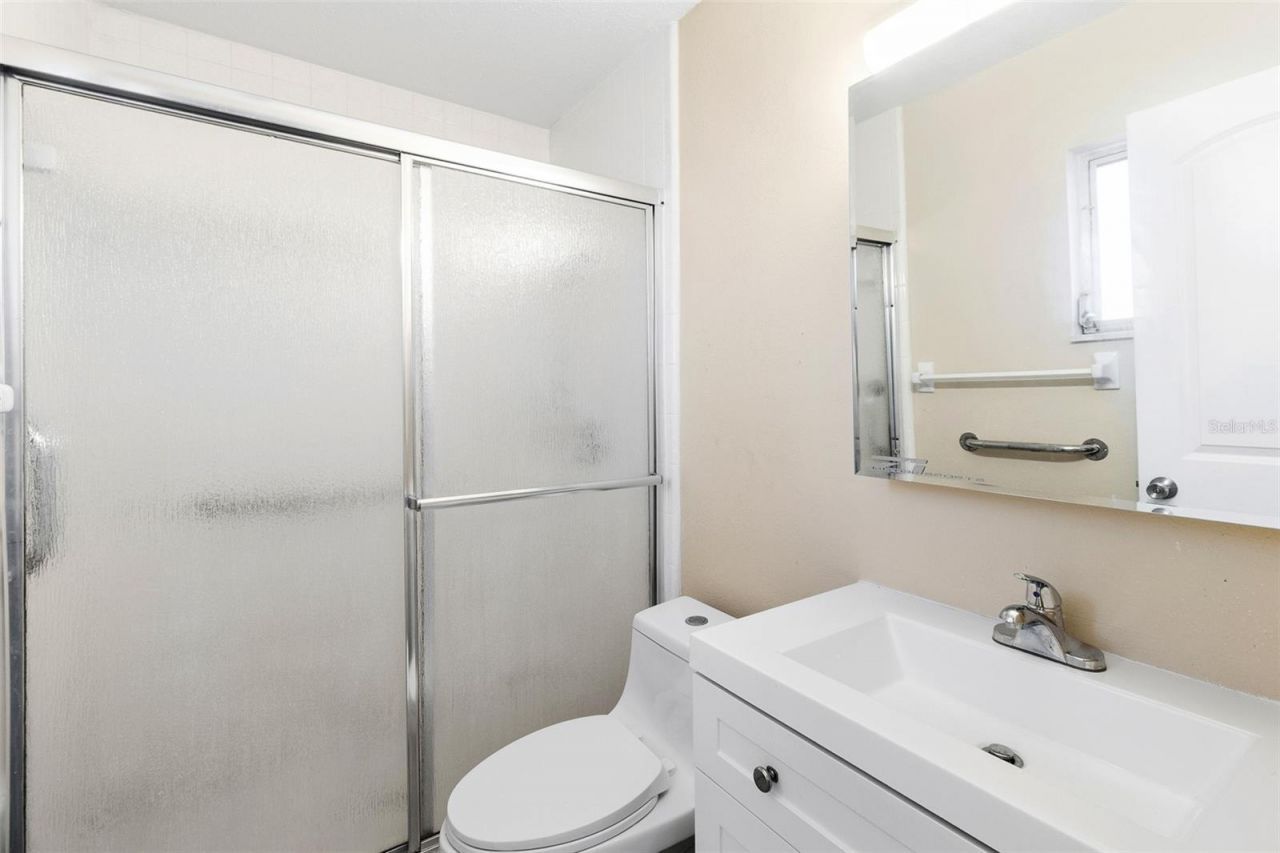 6098 22nd Avenue N, Saint Petersburg, FL 33710 Photo