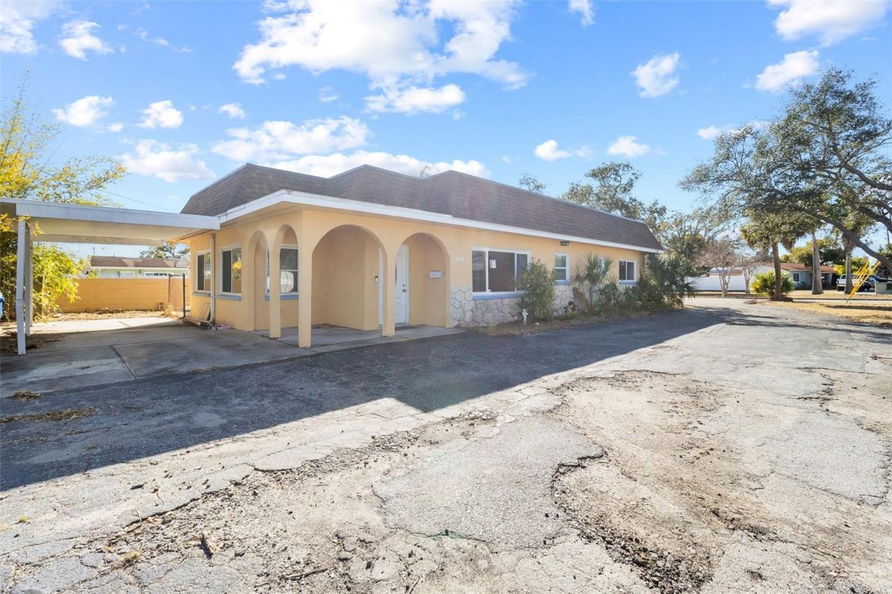 6098 22nd Avenue N, Saint Petersburg, FL 33710 Photo