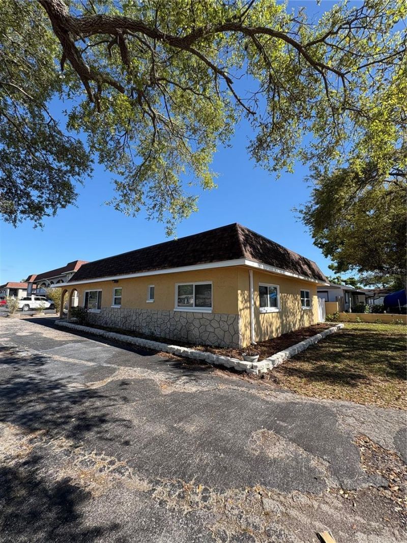 6098 22nd Avenue N, Saint Petersburg, FL 33710 Photo