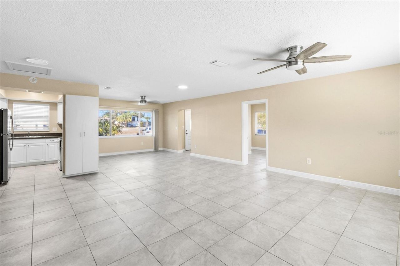 6098 22nd Avenue N, Saint Petersburg, FL 33710 Photo