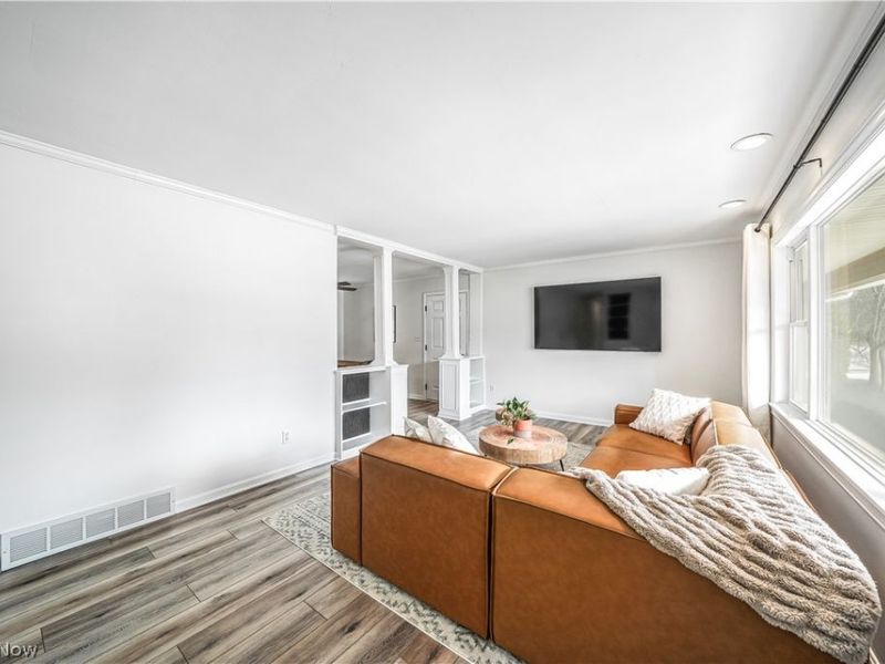 8075 Crestwood Drive, Garrettsville, OH 44231 Photo 15